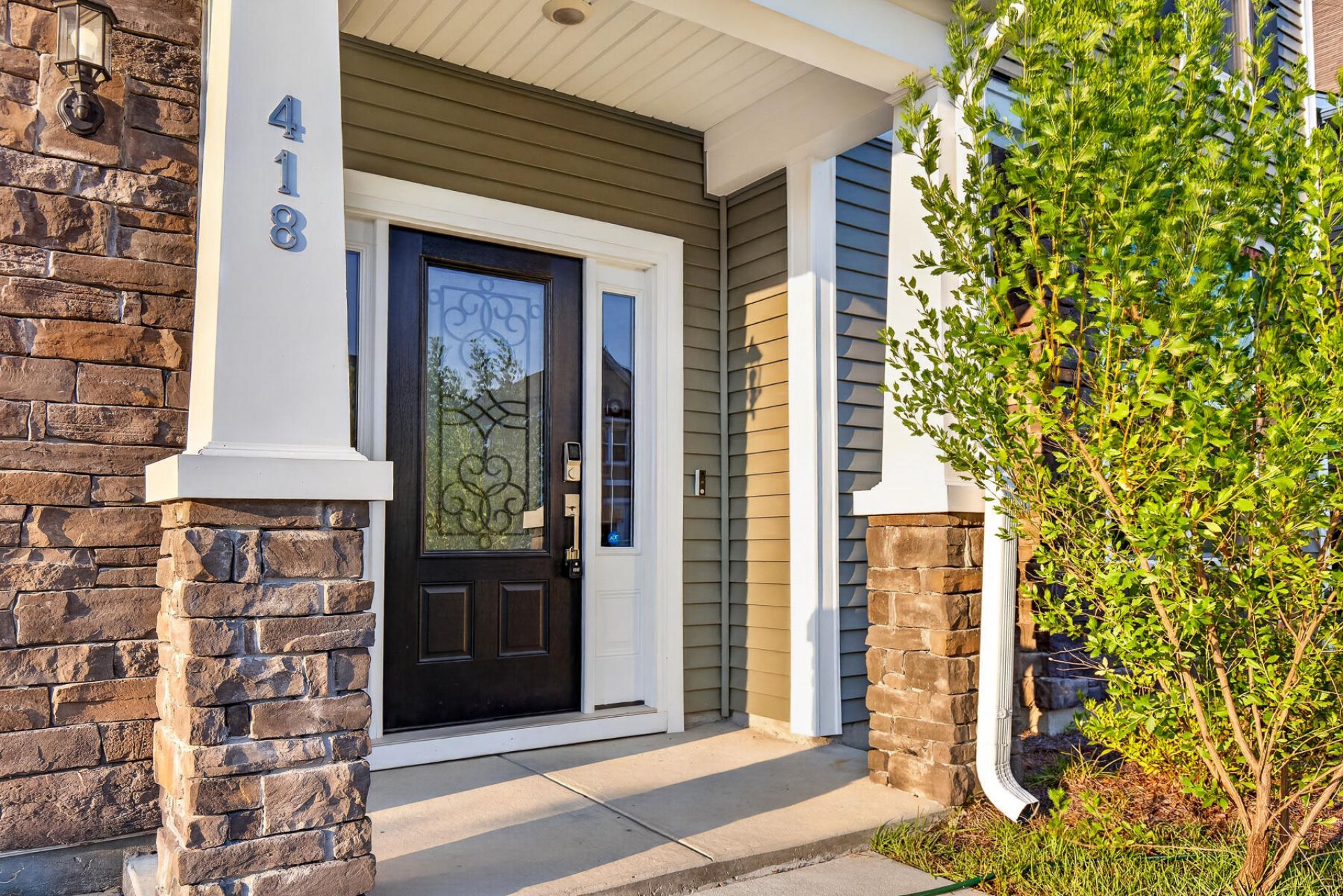 418 Rowley Lane Photo 7