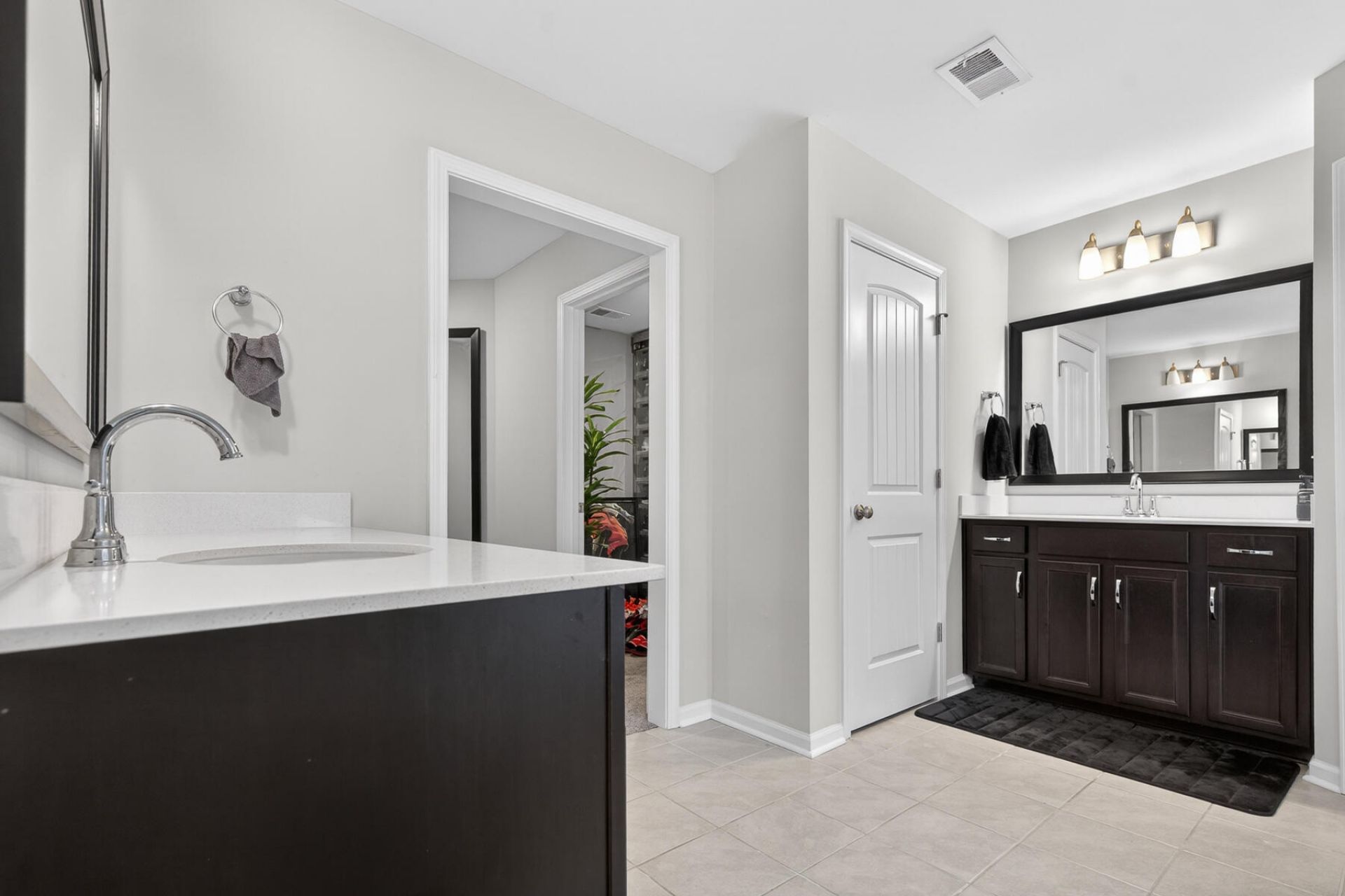 418 Rowley Lane Photo 73