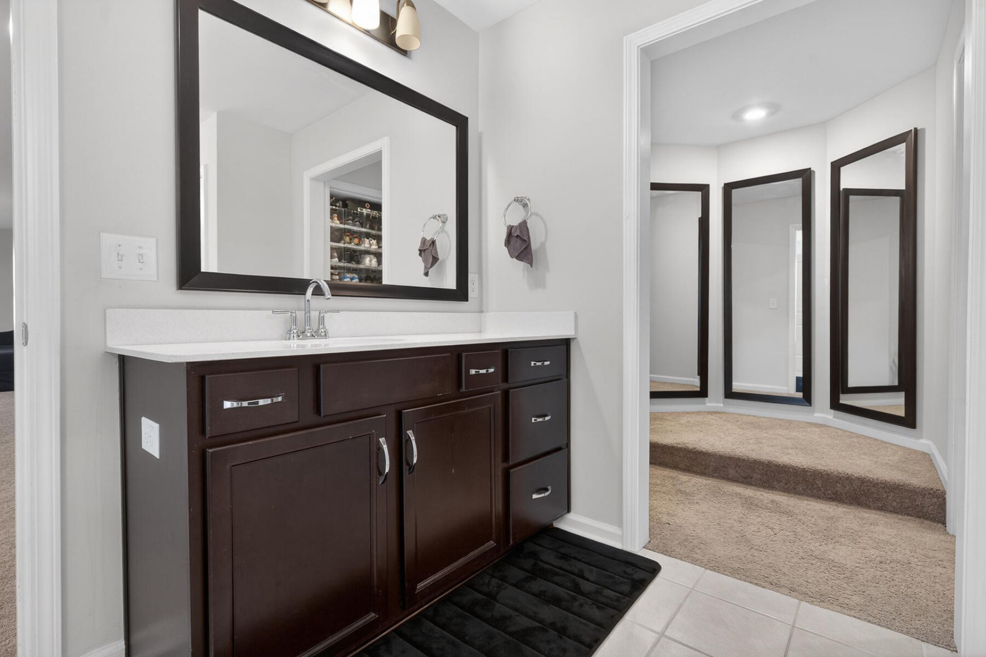 418 Rowley Lane Photo 75