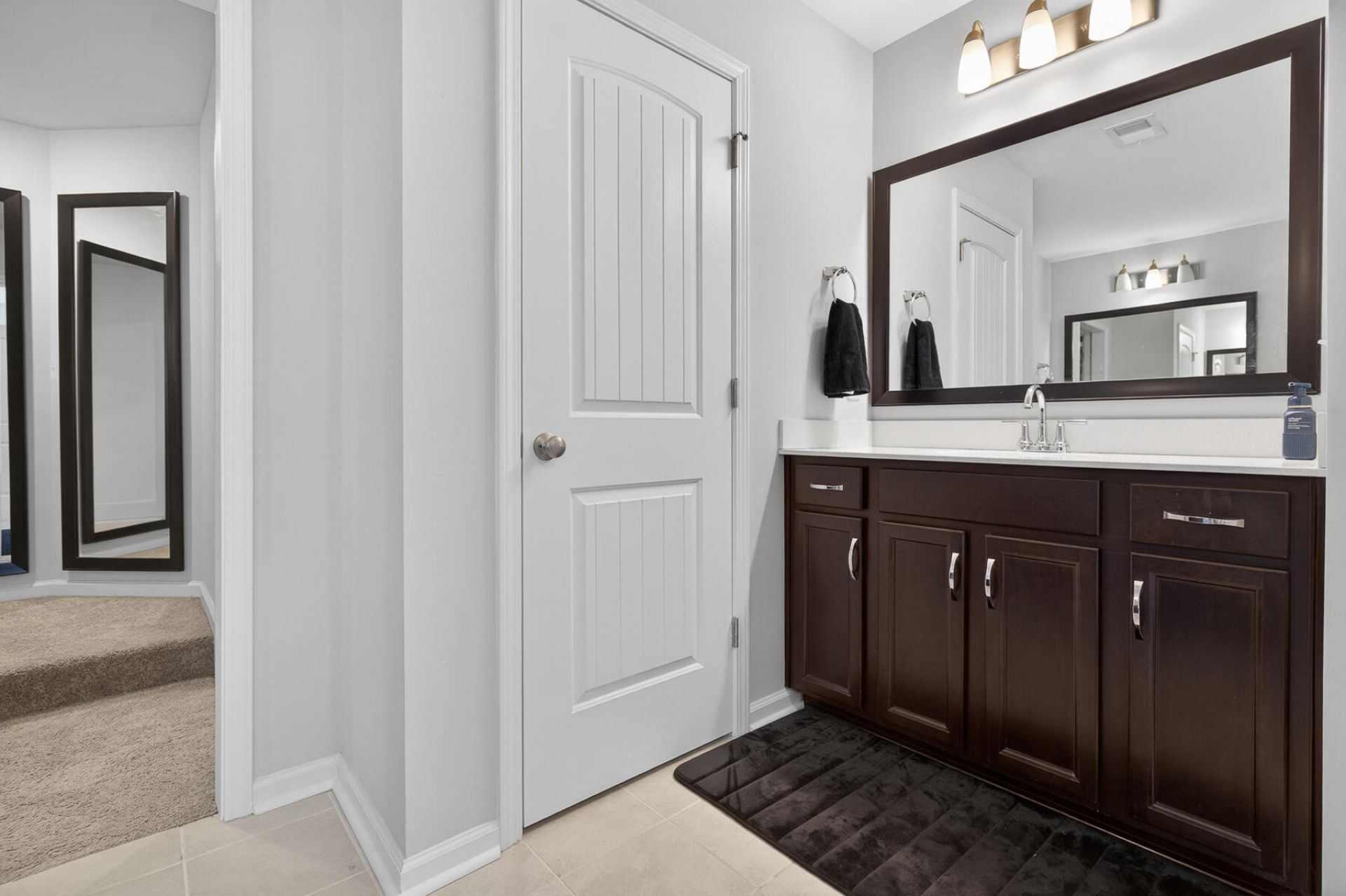 418 Rowley Lane Photo 76