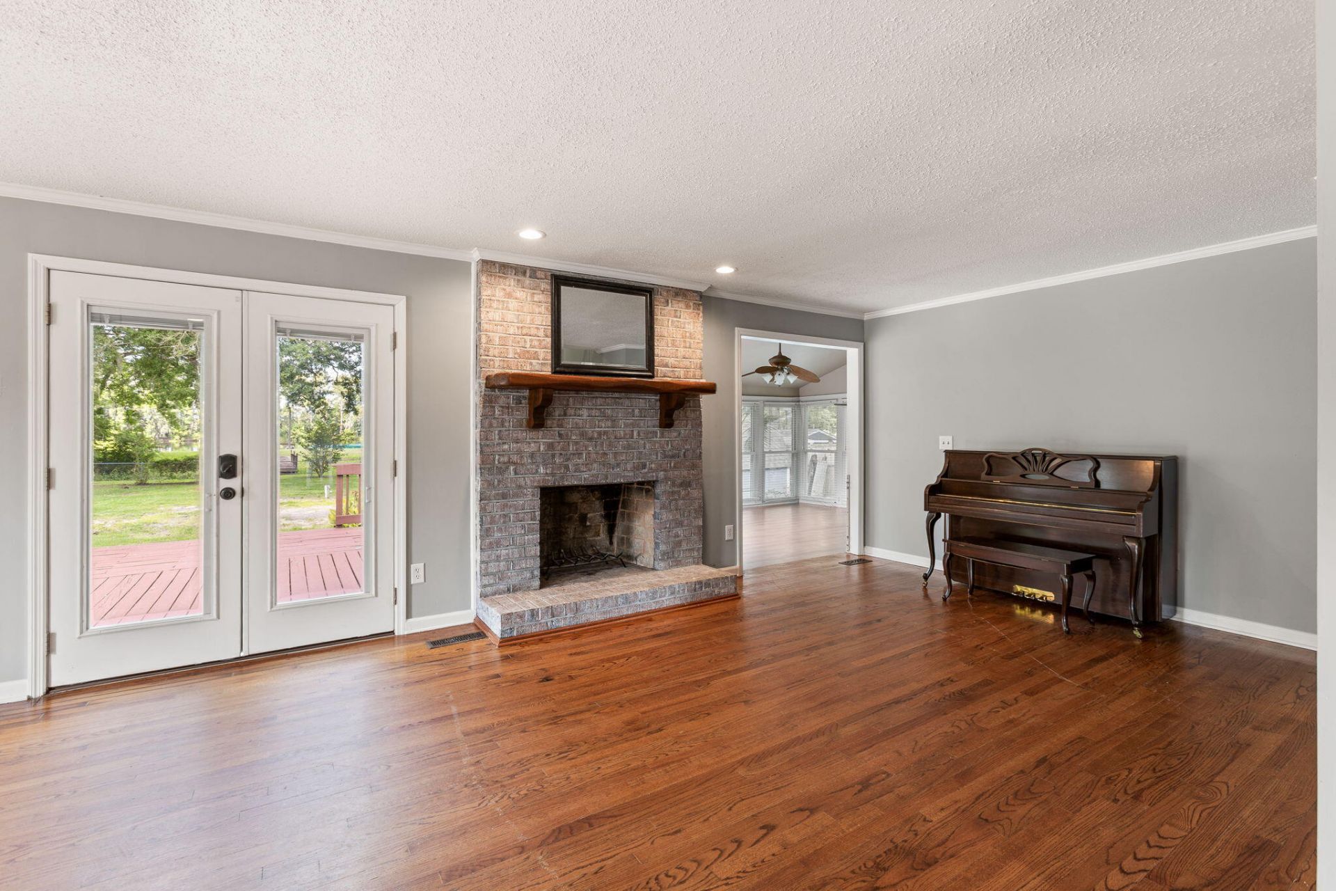 1701 Waterside Boulevard Photo 14