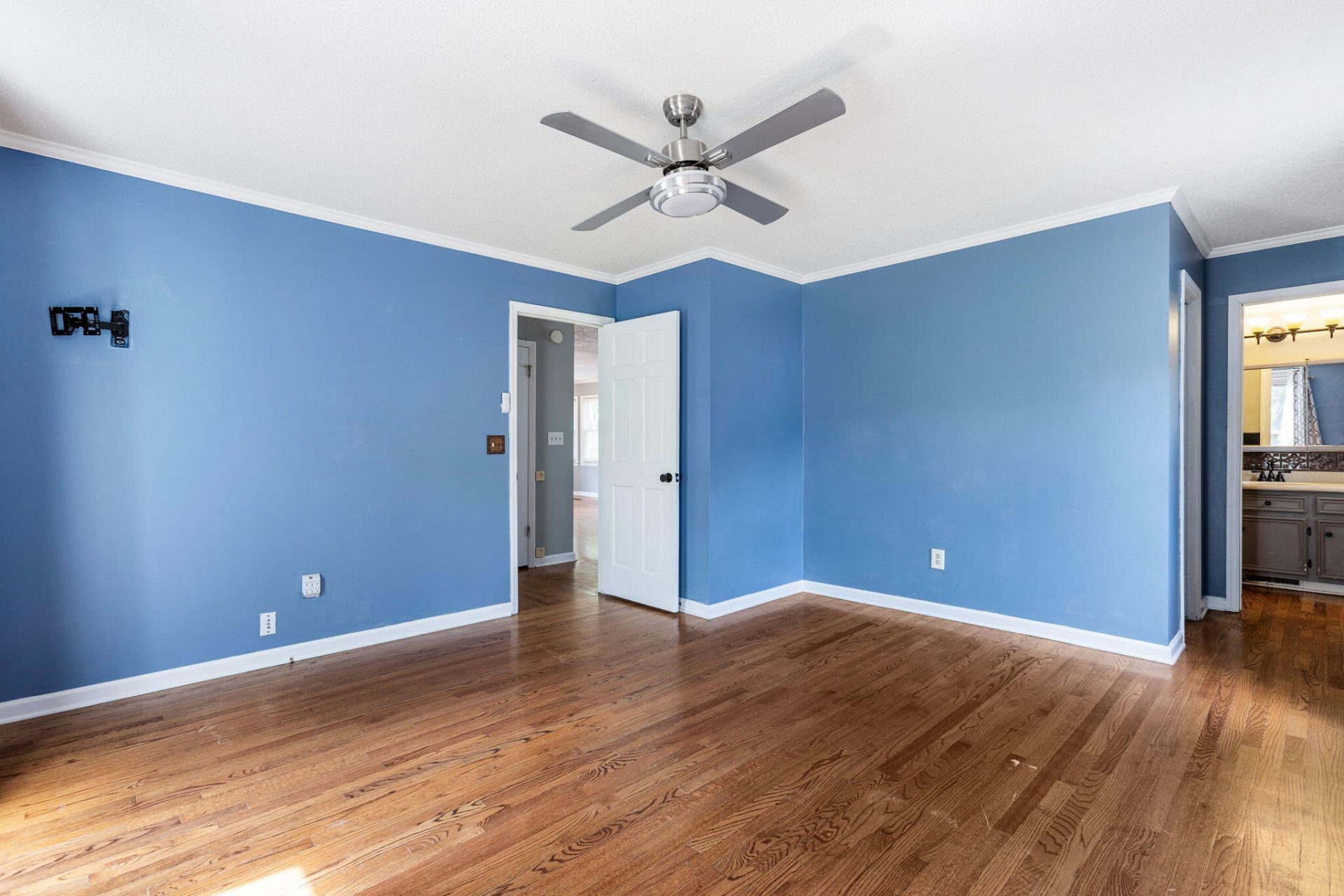 1701 Waterside Boulevard Photo 22