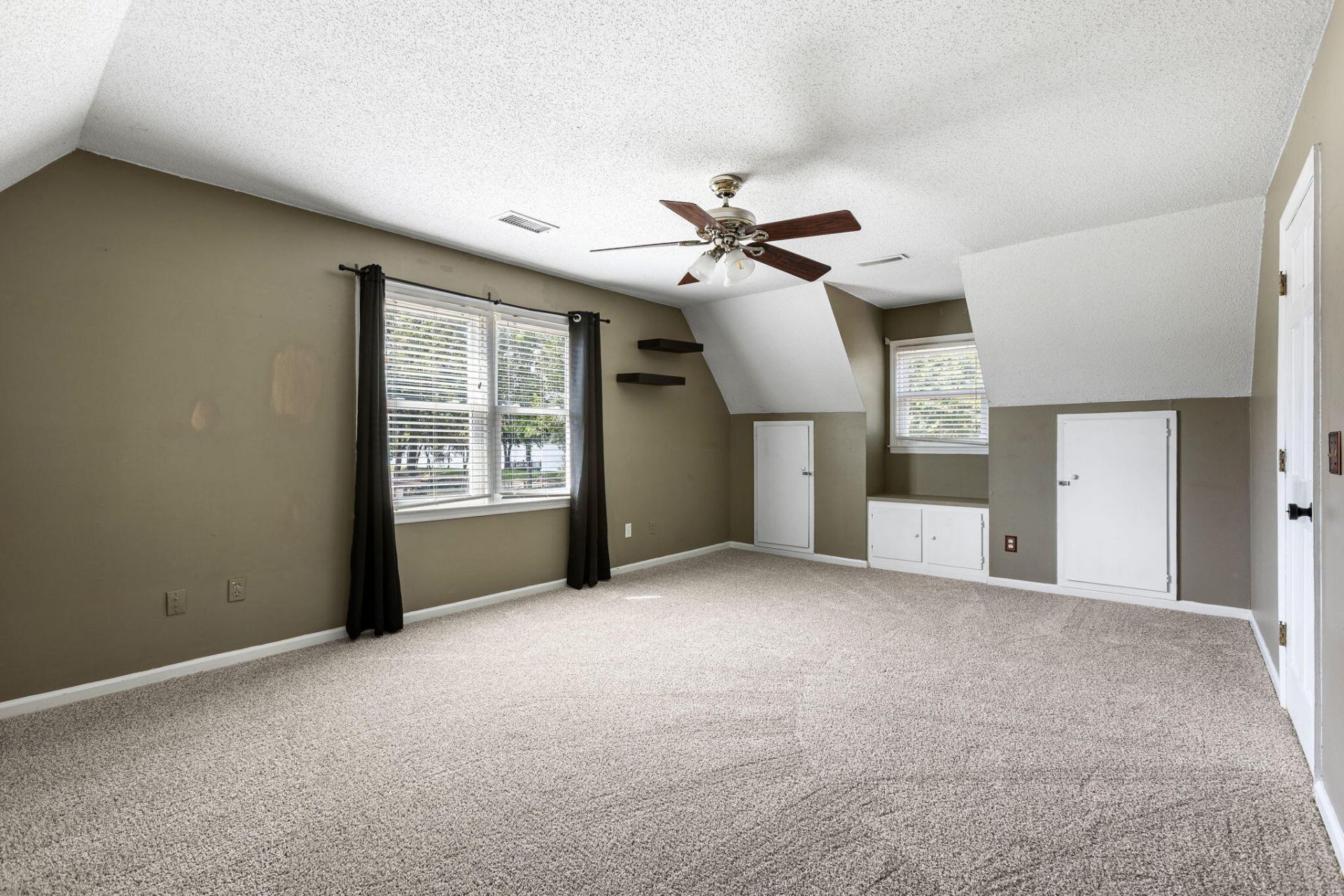 1701 Waterside Boulevard Photo 25