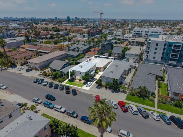 4454 Illinois Street, San Diego, CA 92116