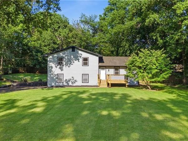 2420 Red Fox Run NW, Acworth, GA 30101