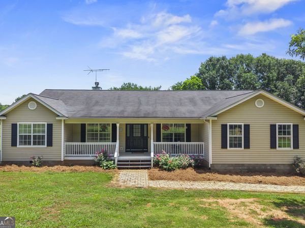 1649 Brays Lake Road, Royston, GA 30662