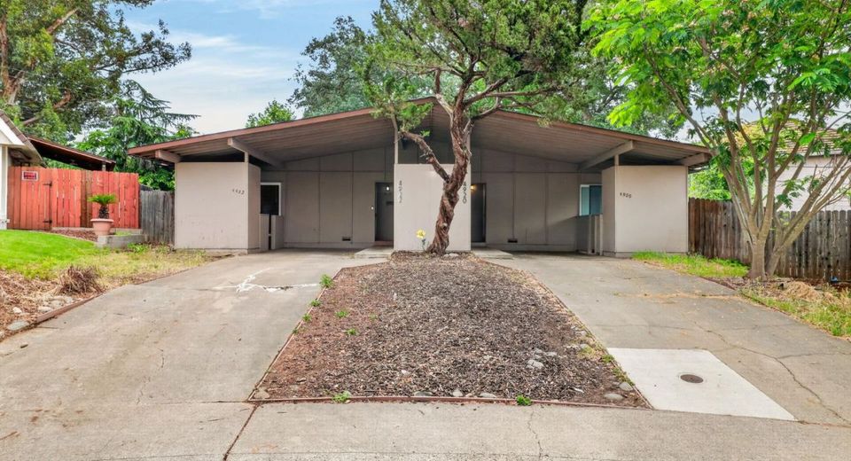 4920-4922 Douvan Ct, Carmichael, CA 95608 Photo
