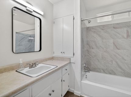 4920-4922 Douvan Ct, Carmichael, CA 95608 Photo