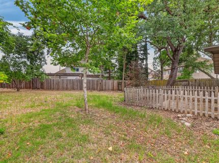 4920-4922 Douvan Ct, Carmichael, CA 95608 Photo