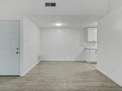 4920-4922 Douvan Ct, Carmichael, CA 95608 Photo