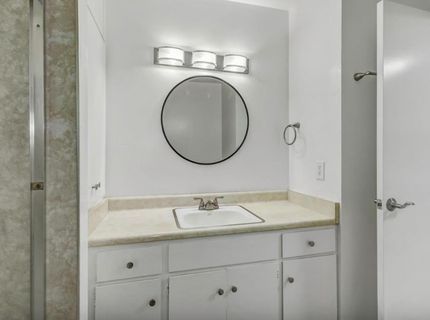 4920-4922 Douvan Ct, Carmichael, CA 95608 Photo