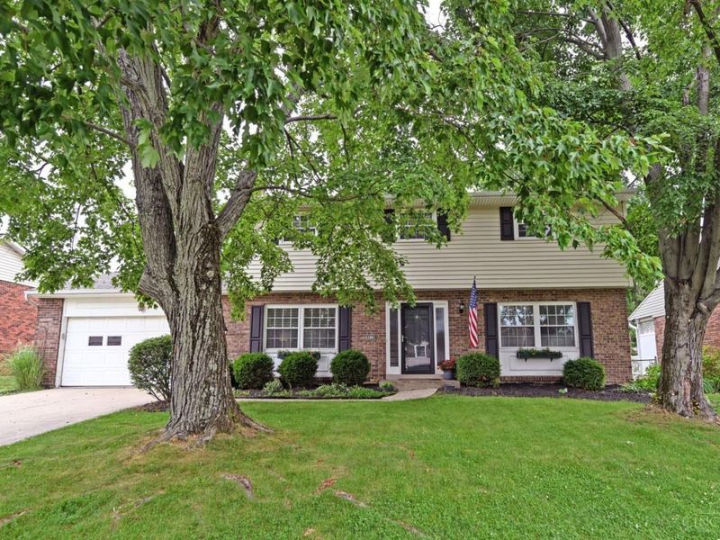 8616 Linderwood Lane, Anderson Twp, OH 45255 Photo 2