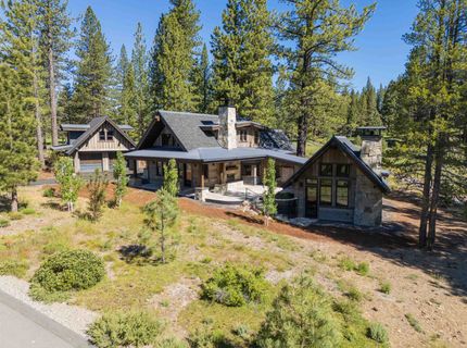 561 Stewart Mckay, Truckee, CA 96161 Photo