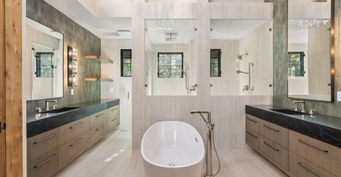 561 Stewart Mckay, Truckee, CA 96161 Photo