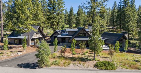 561 Stewart Mckay, Truckee, CA 96161 Photo