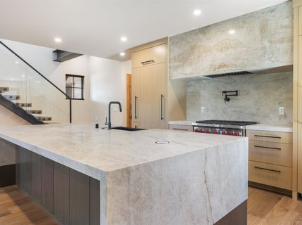 561 Stewart Mckay, Truckee, CA 96161 Photo