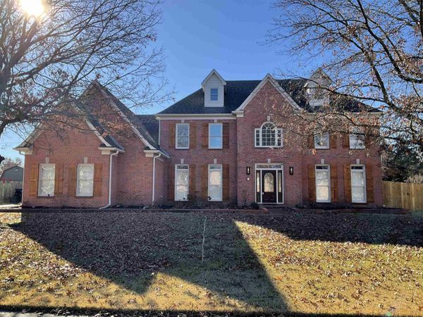 911 HATTON ST, Collierville, TN 38017