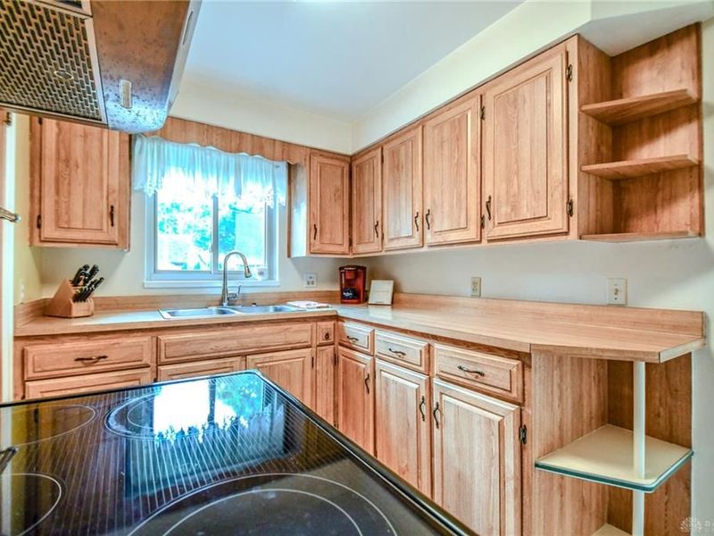 917 Devonshire Road, Dayton, OH 45419 Photo 11
