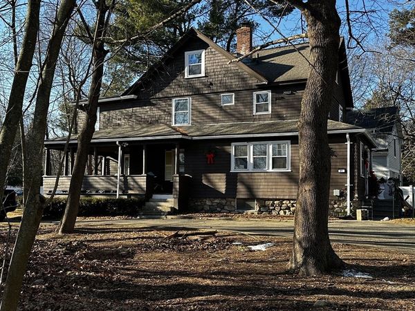 31 Lantern Lane, Wellesley, MA 02481