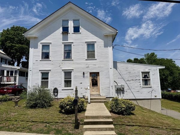 74 South St, Somerset, MA 02726
