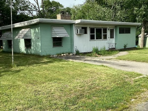11 Montauk, Brockton, MA 02301