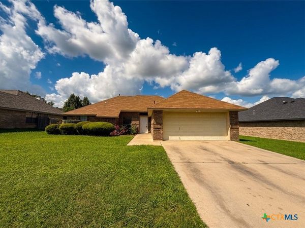 1815 Diana Lane , Harker Heights, TX 76548