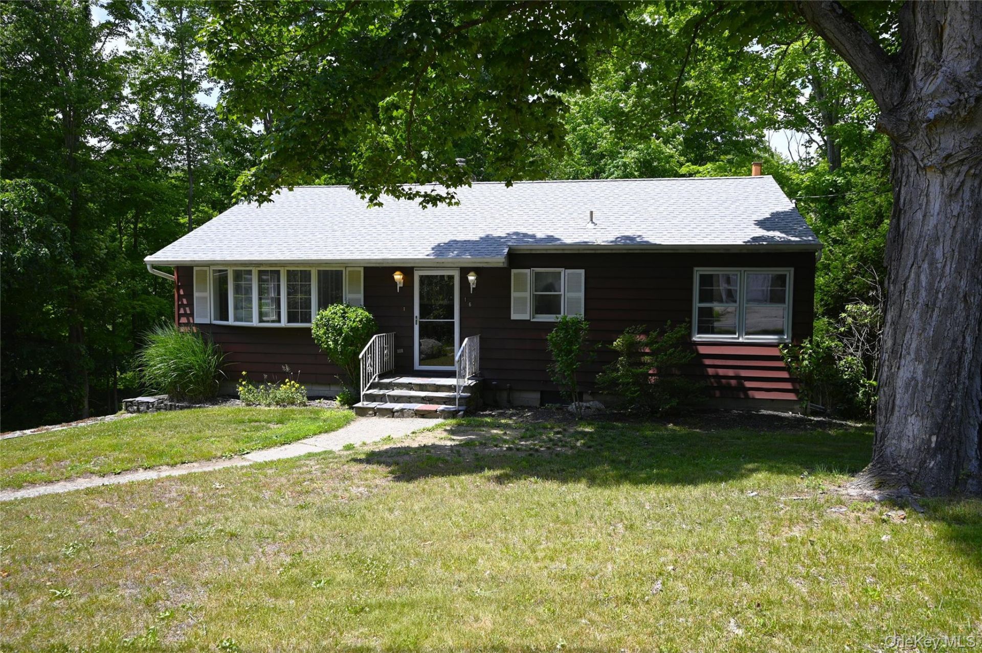 16 Greenridge Court, Carmel, NY 10512 Main Photo