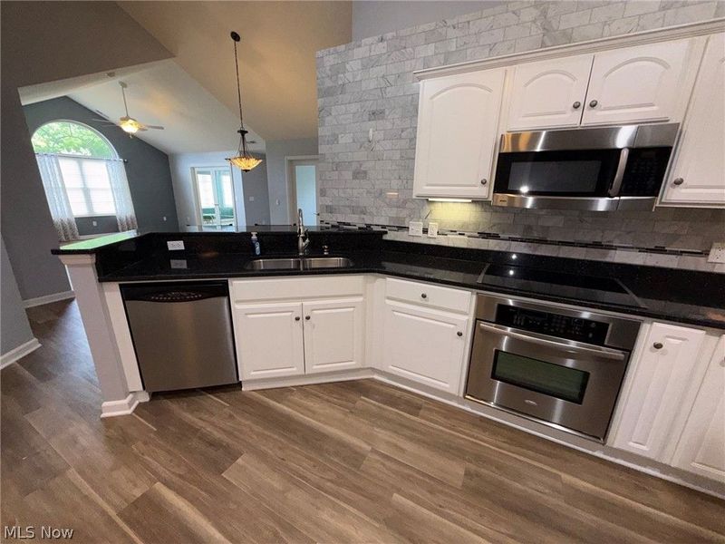 1203 River Glen Drive NE, Warren, OH 44484 Photo 16