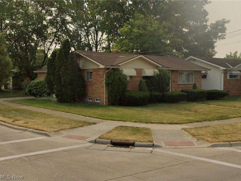 6115 Fry Road, Brook Park, OH 44142 Photo 2
