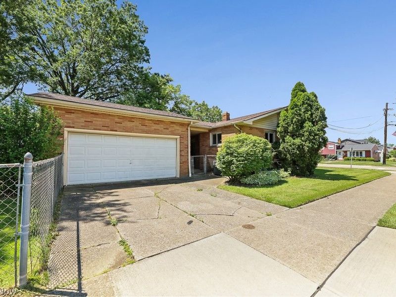 6115 Fry Road, Brook Park, OH 44142 Photo 3