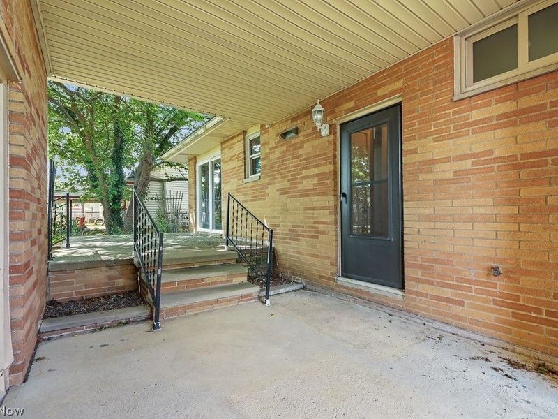6115 Fry Road, Brook Park, OH 44142 Photo 35