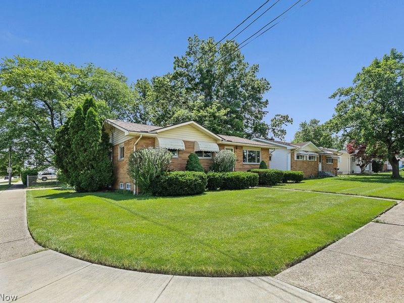 6115 Fry Road, Brook Park, OH 44142 Photo 38