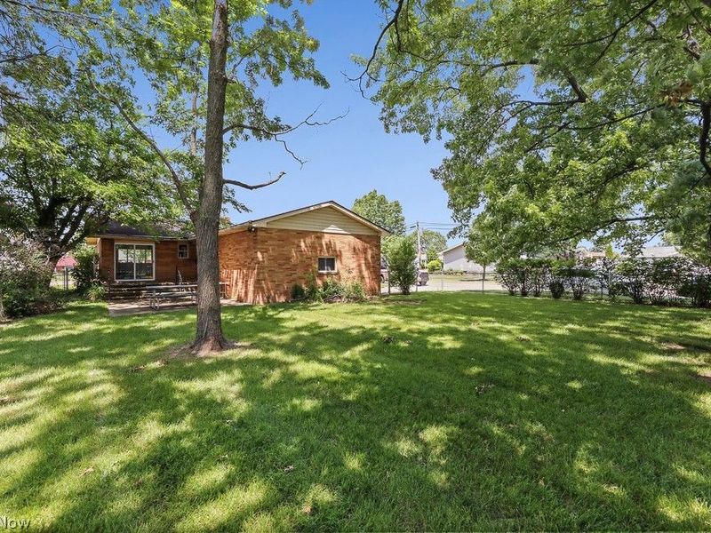 6115 Fry Road, Brook Park, OH 44142 Photo 40
