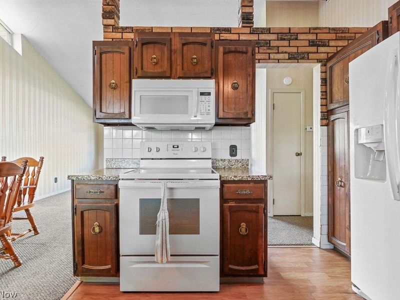 6115 Fry Road, Brook Park, OH 44142 Photo 9