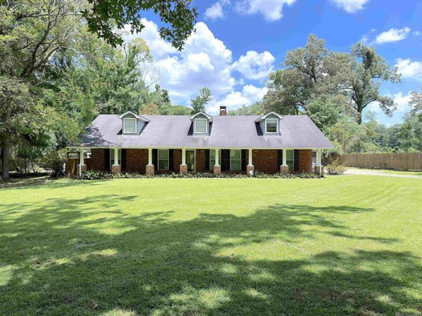 12050 Foster Rd, Baton Rouge, LA 70811