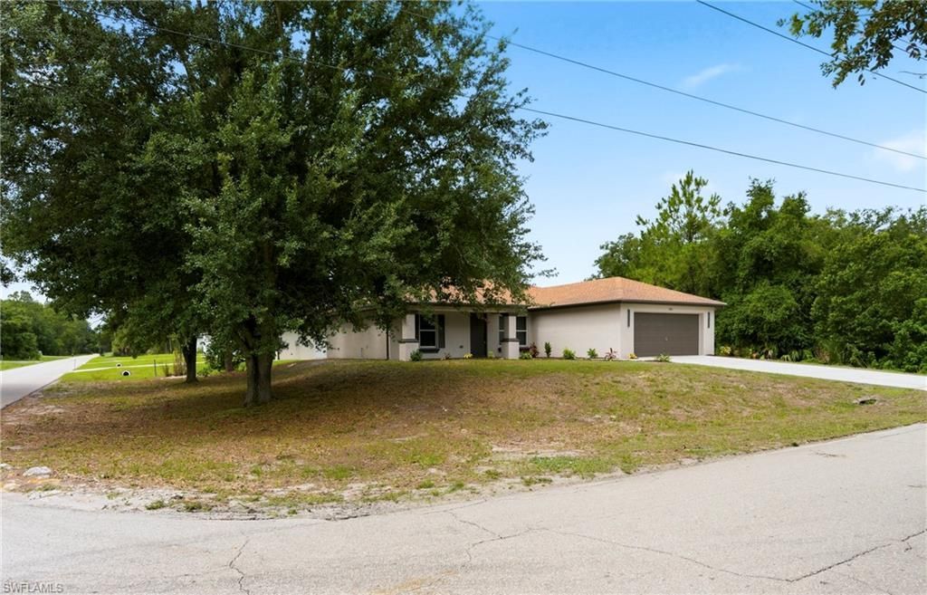 2406 E 23rd St, Alva, FL 33920 Photo