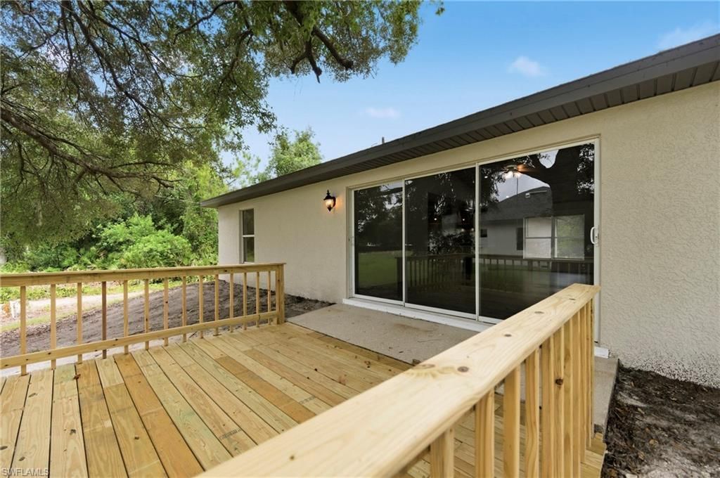 2406 E 23rd St, Alva, FL 33920 Photo