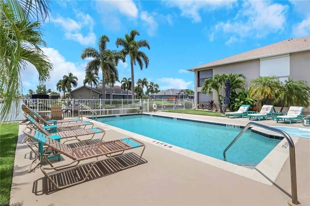 912 SW 48th Ter, Unit 107, Cape Coral, FL 33914 Photo