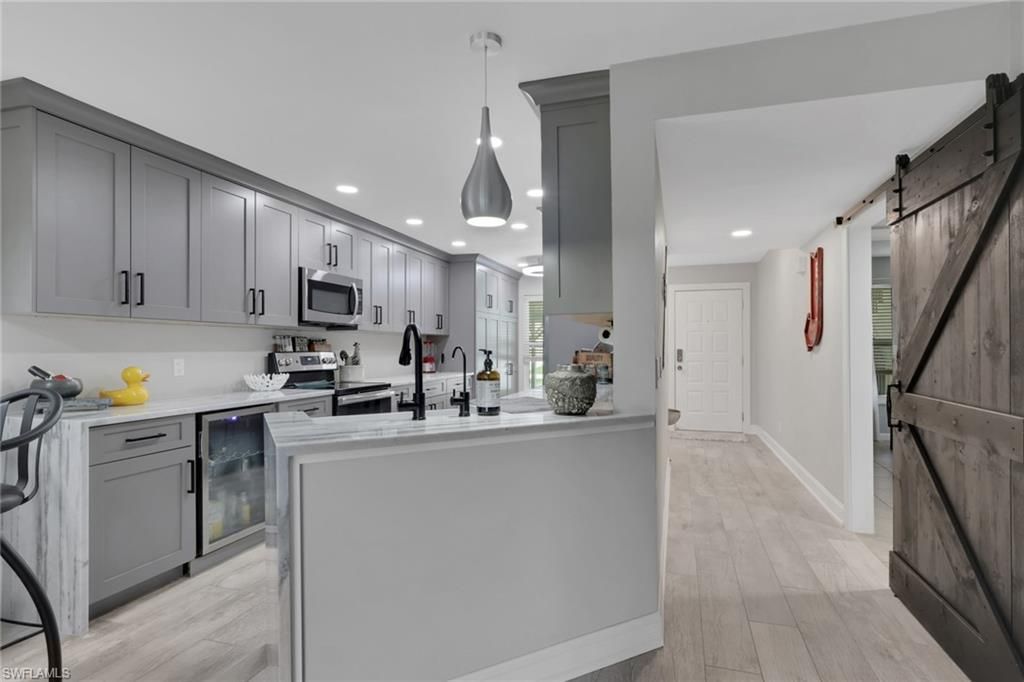 912 SW 48th Ter, Unit 107, Cape Coral, FL 33914 Photo