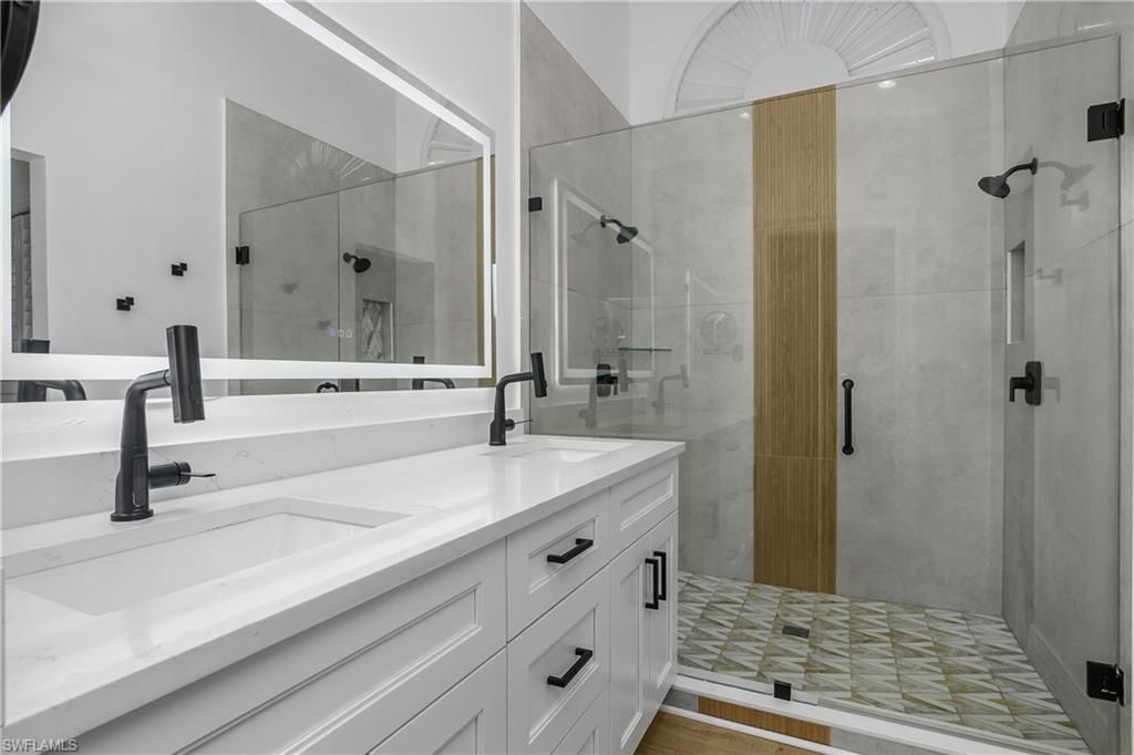 401 Countryside Dr, Naples, FL 34104 Photo