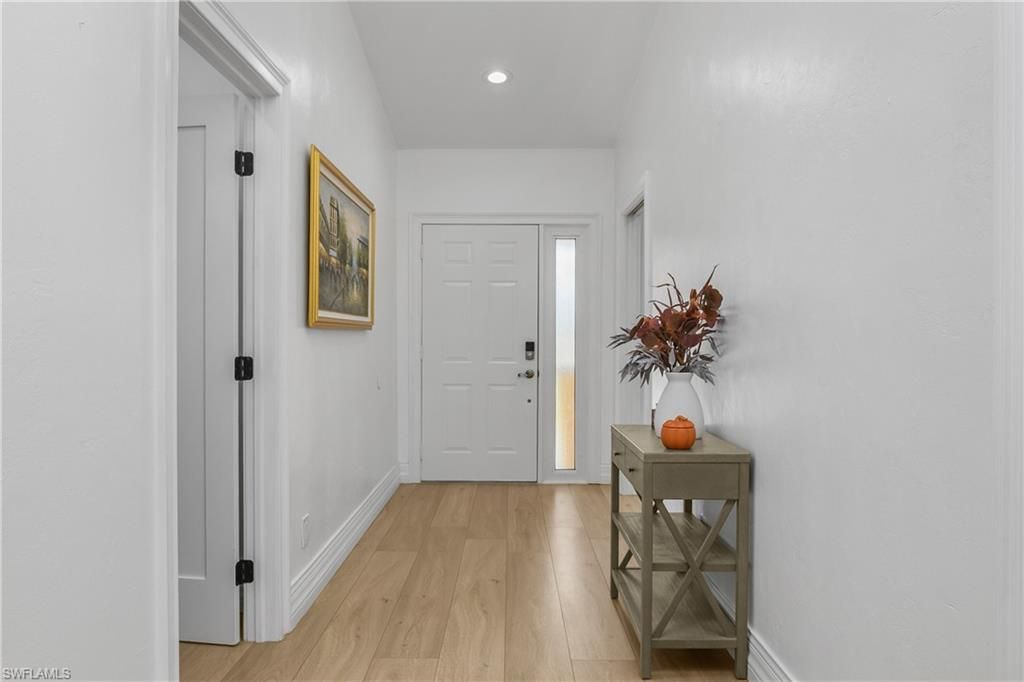 401 Countryside Dr, Naples, FL 34104 Photo