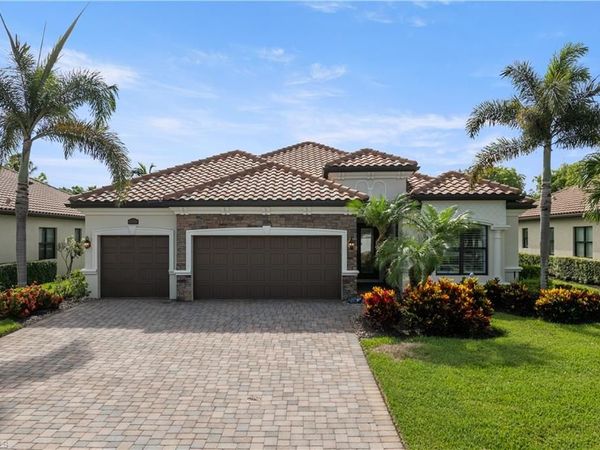 9352 Vercelli CT , NAPLES, FL 34113