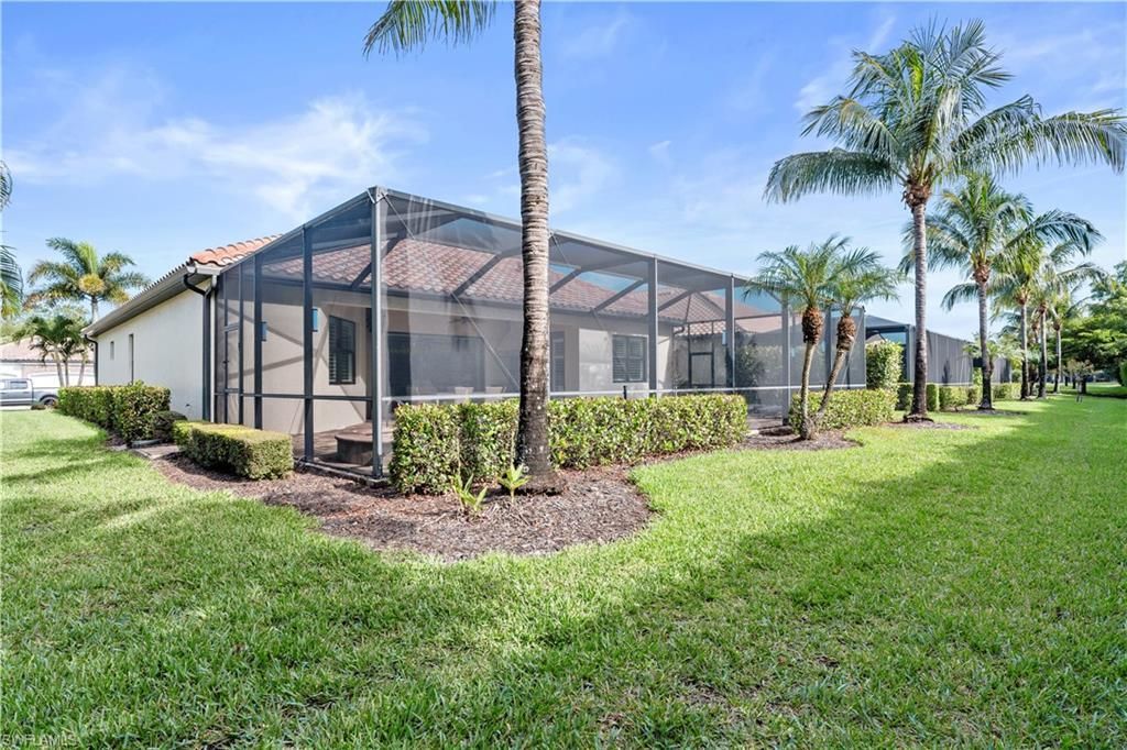 9352 Vercelli Ct, Naples, FL 34113 Photo