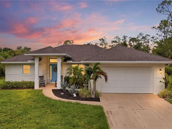 721 Logan BLVD S, NAPLES, FL 34119