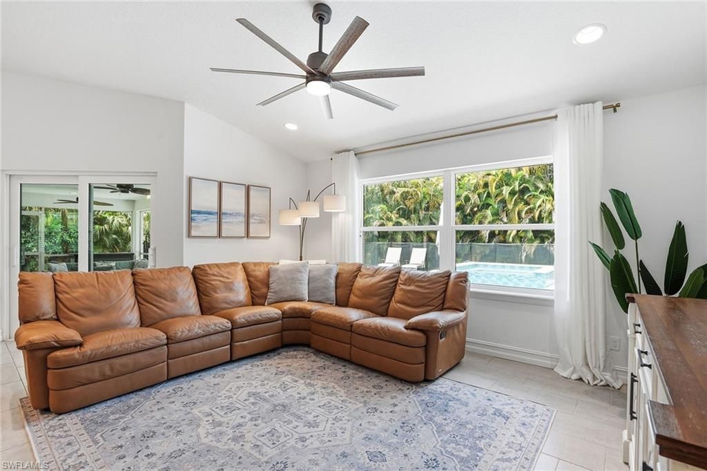 721 Logan Blvd S, Naples, FL 34119 Photo