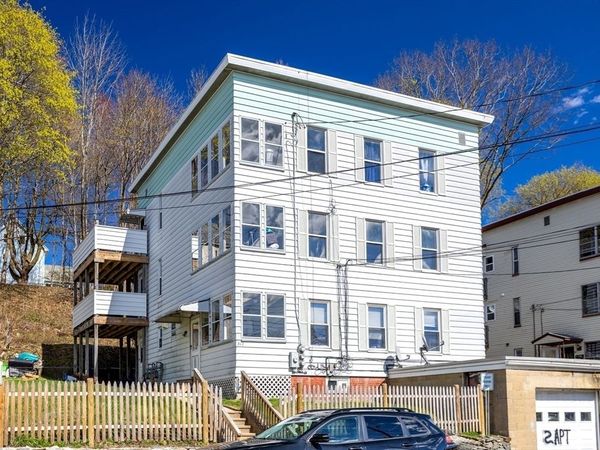 242 Pine St., Unit 2, Gardner, MA 01440