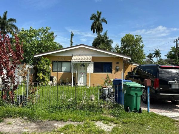 1441 NE 117th Street , Miami, FL 33161