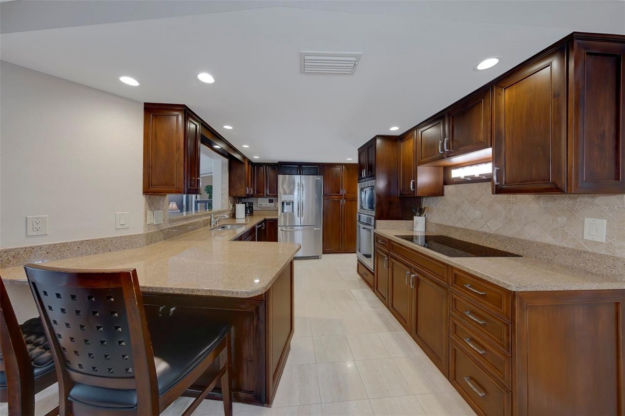 2943 Whisper Lane N, Clearwater, FL 33762 Photo