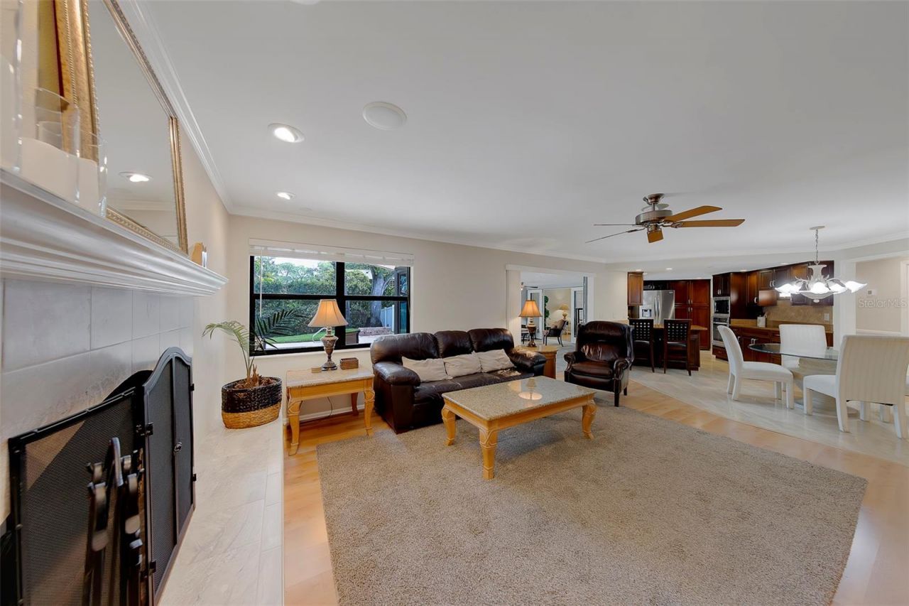 2943 Whisper Lane N, Clearwater, FL 33762 Photo