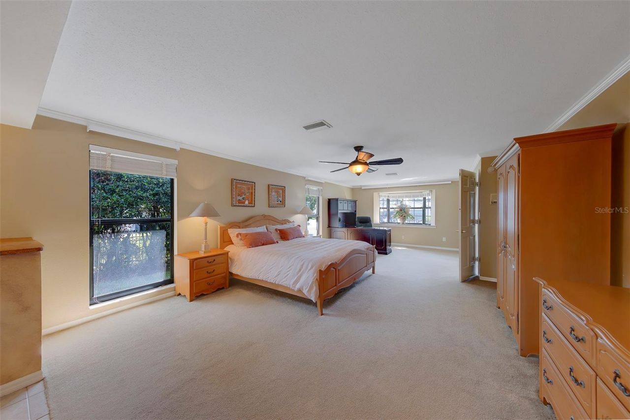 2943 Whisper Lane N, Clearwater, FL 33762 Photo